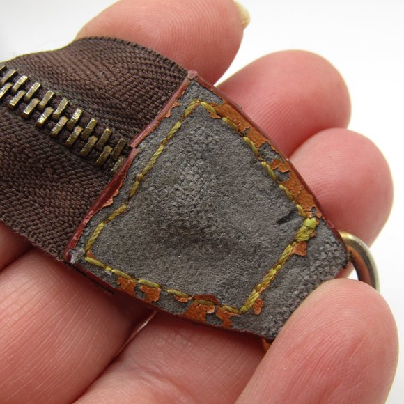 Louis Vuitton Zip Toiletry Bag Signature Canvas - Fair Condition - Picture 6 of 11